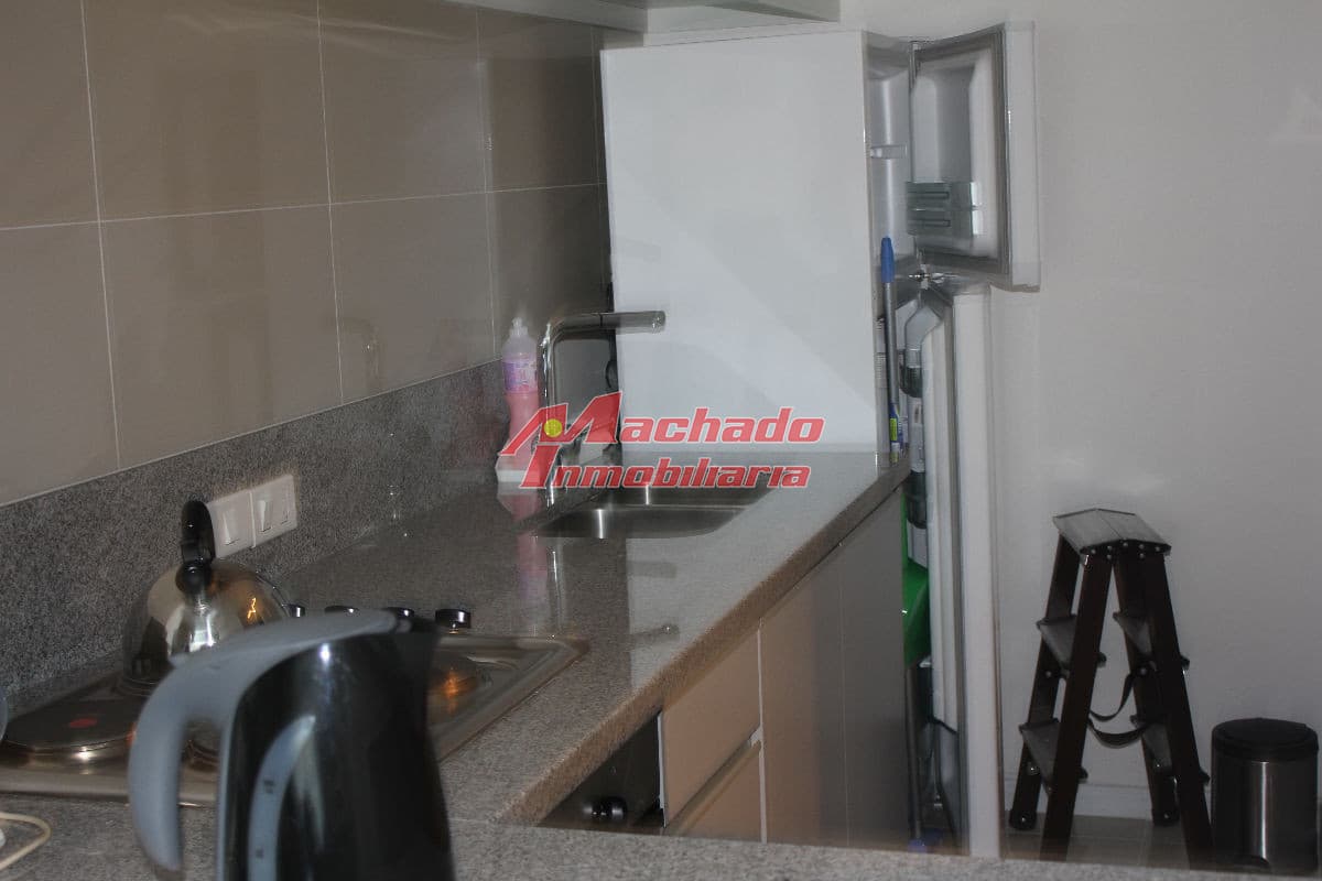 torre con servicio en parada 5 de avenida roosevelt
