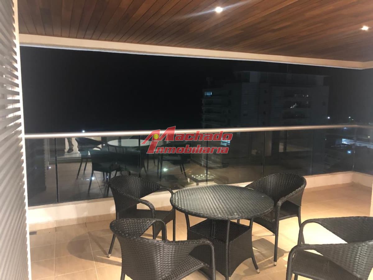 apartamento en playa brava