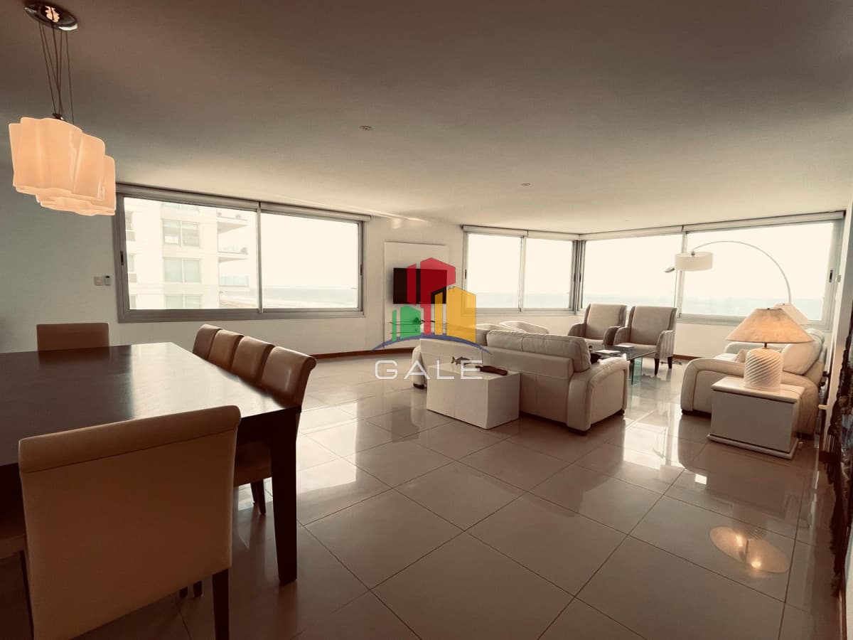 Gale Propiedades & Escribanía Apartamento ID.3113 - ALQUILER POR TEMPORADA DE APARTAMENTO EN TORRE DE CATEGORIA PRIMERA LINEA BRAVA