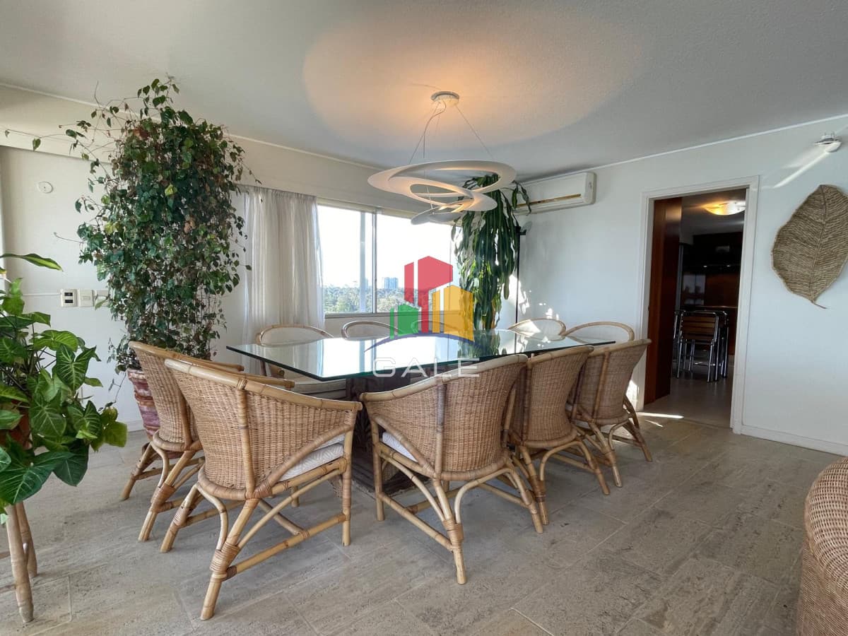 Gale Propiedades & Escribanía Apartamento ID.2757 - apartamento en primera linea de playa mansa