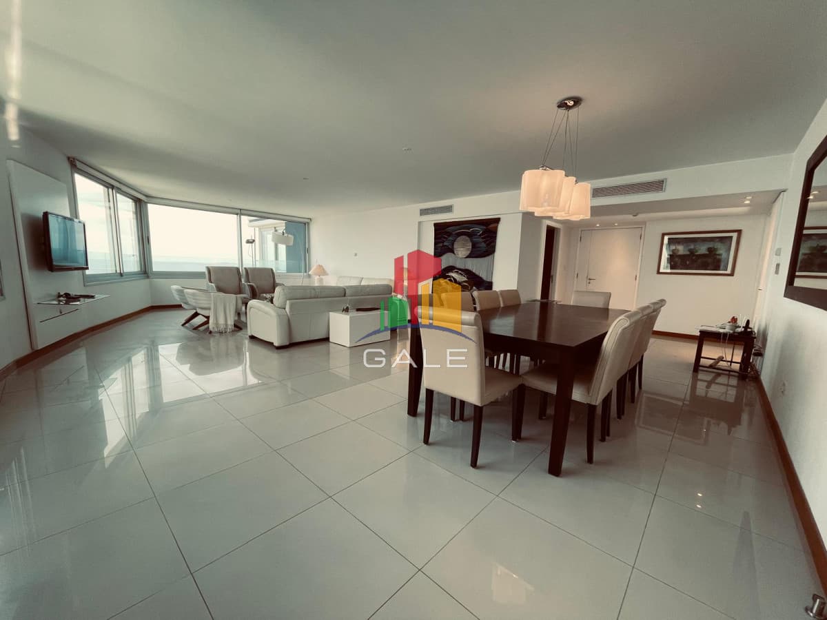 Gale Propiedades & Escribanía Apartamento ID.3113 - ALQUILER POR TEMPORADA DE APARTAMENTO EN TORRE DE CATEGORIA PRIMERA LINEA BRAVA