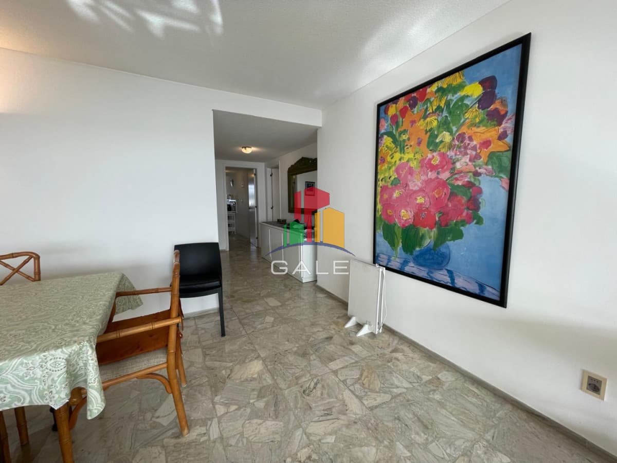 Gale Propiedades & Escribanía Apartamento ID.4364 - primera linea de playa mansa