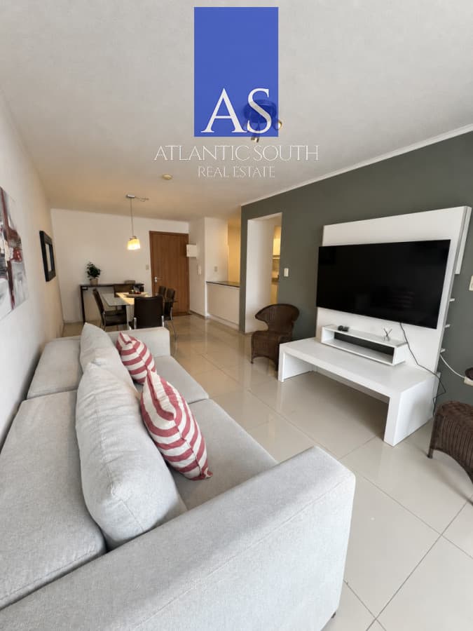 Apartamento 2 dormitorios edificio moderno excelentes servicios y gastos bajos