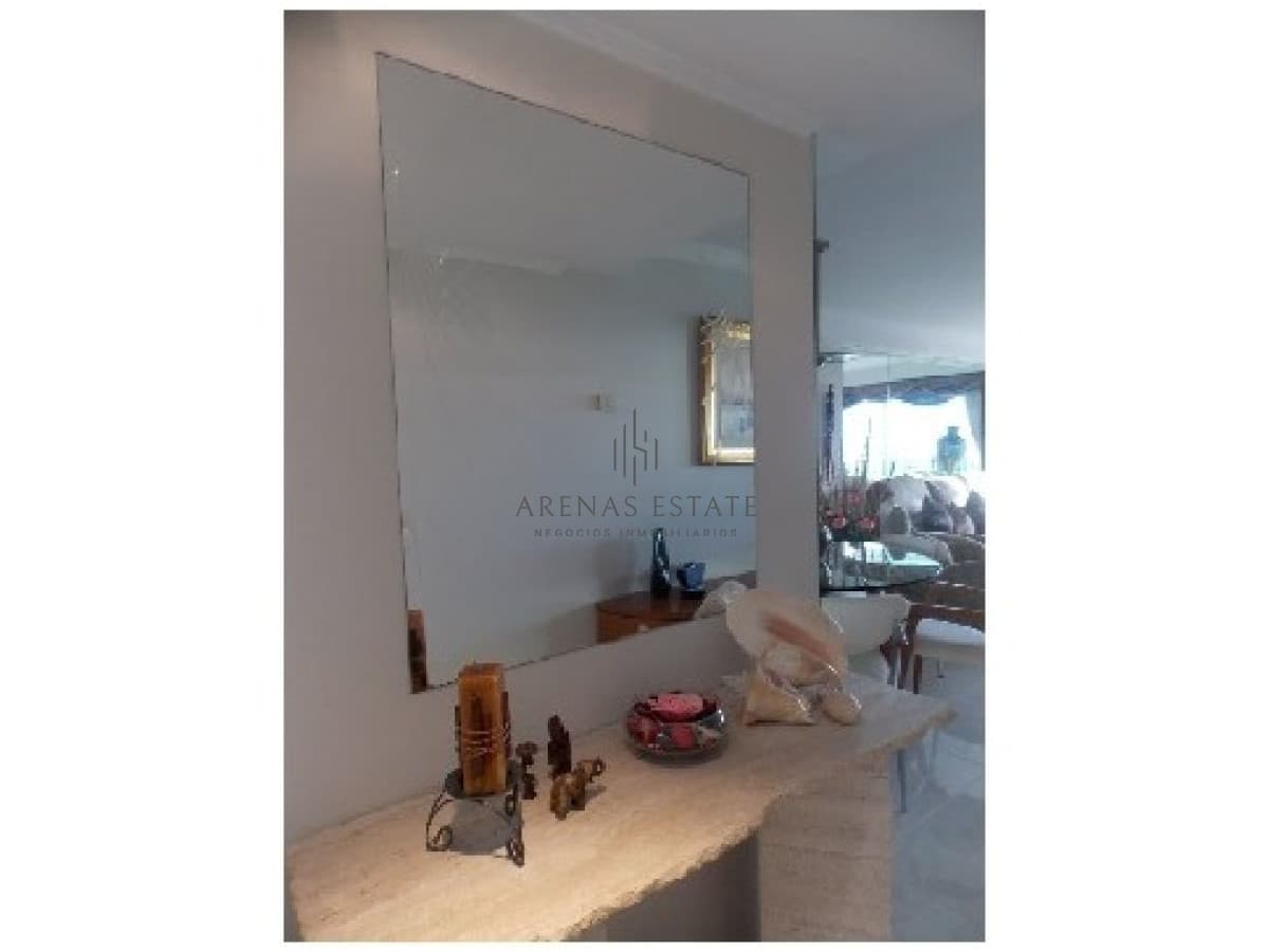 Apartamento ID.2130 - Apartamento de 3 dormitorios en torre de categoria en primera linea , Punta del Este