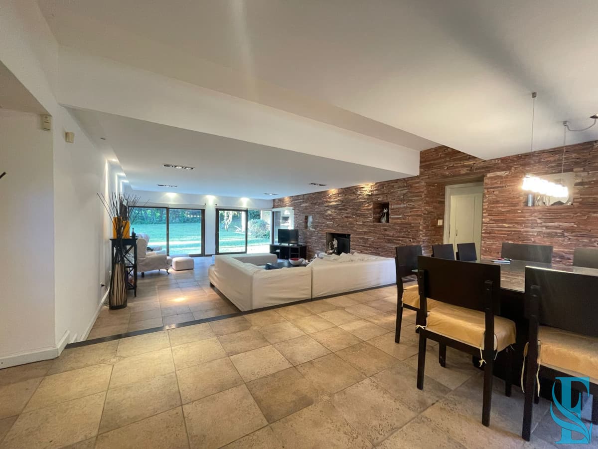 Magnifica residencia