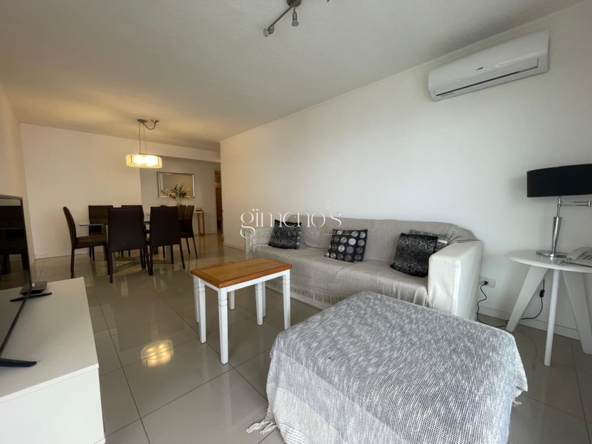 Apartamento en Venta de 3 Dormitorios en Punta del Este - Aidy Grill