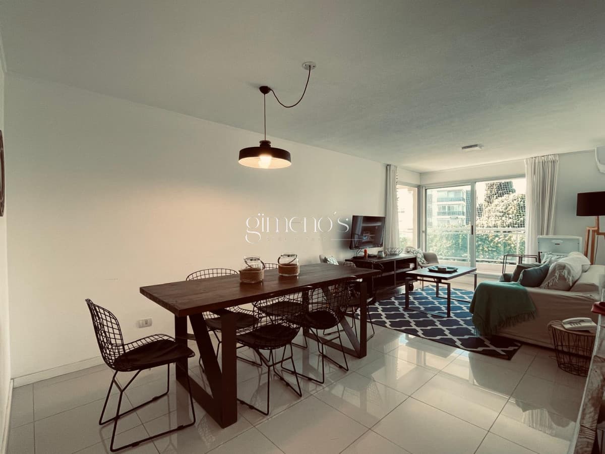 Apartamento de 3 Dormorios en Venta - Punta del Este - Aidy Grill