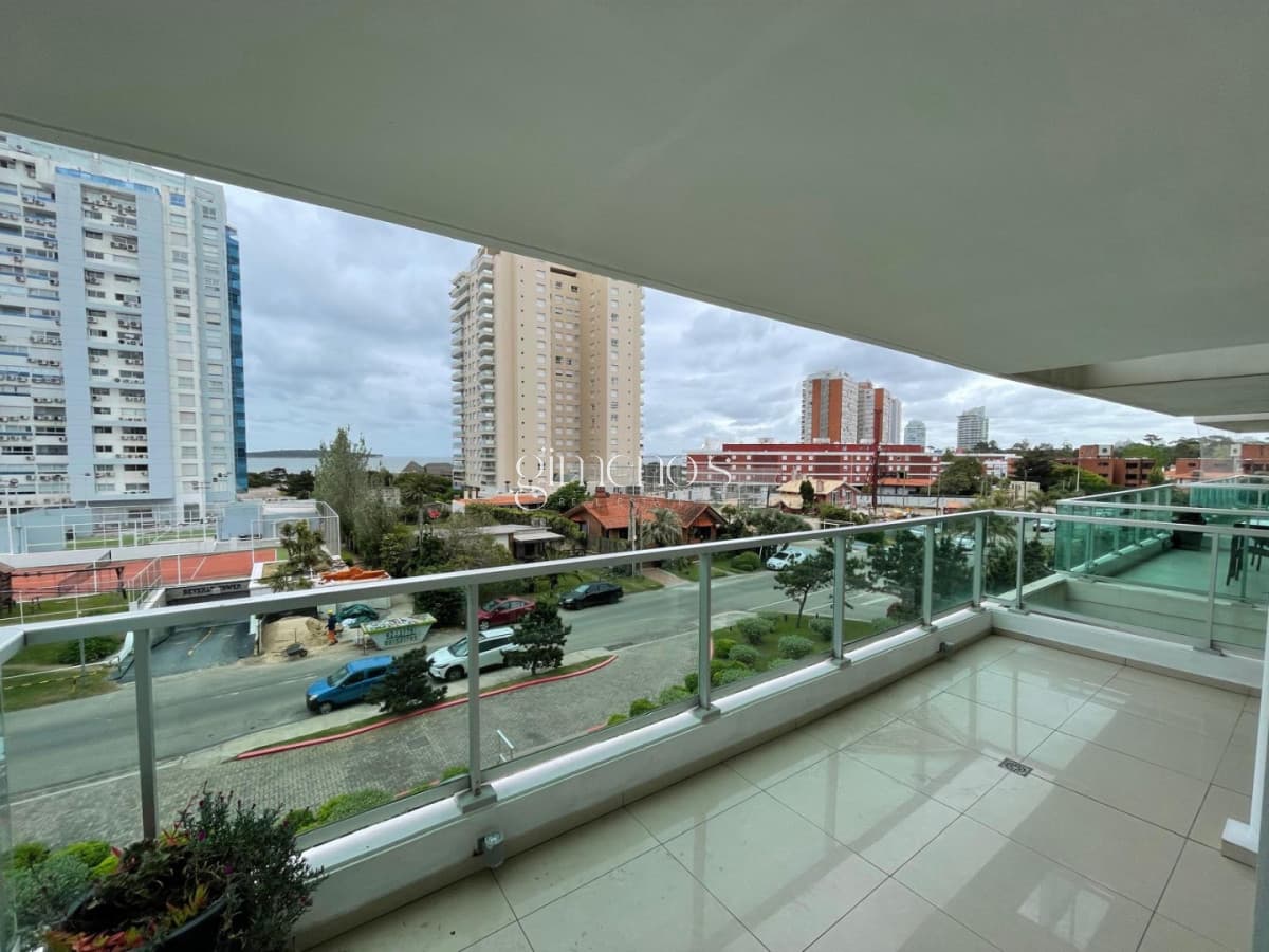 Apartamento en Venta 2 Dormitorios - Punta del Este-Playa mansa