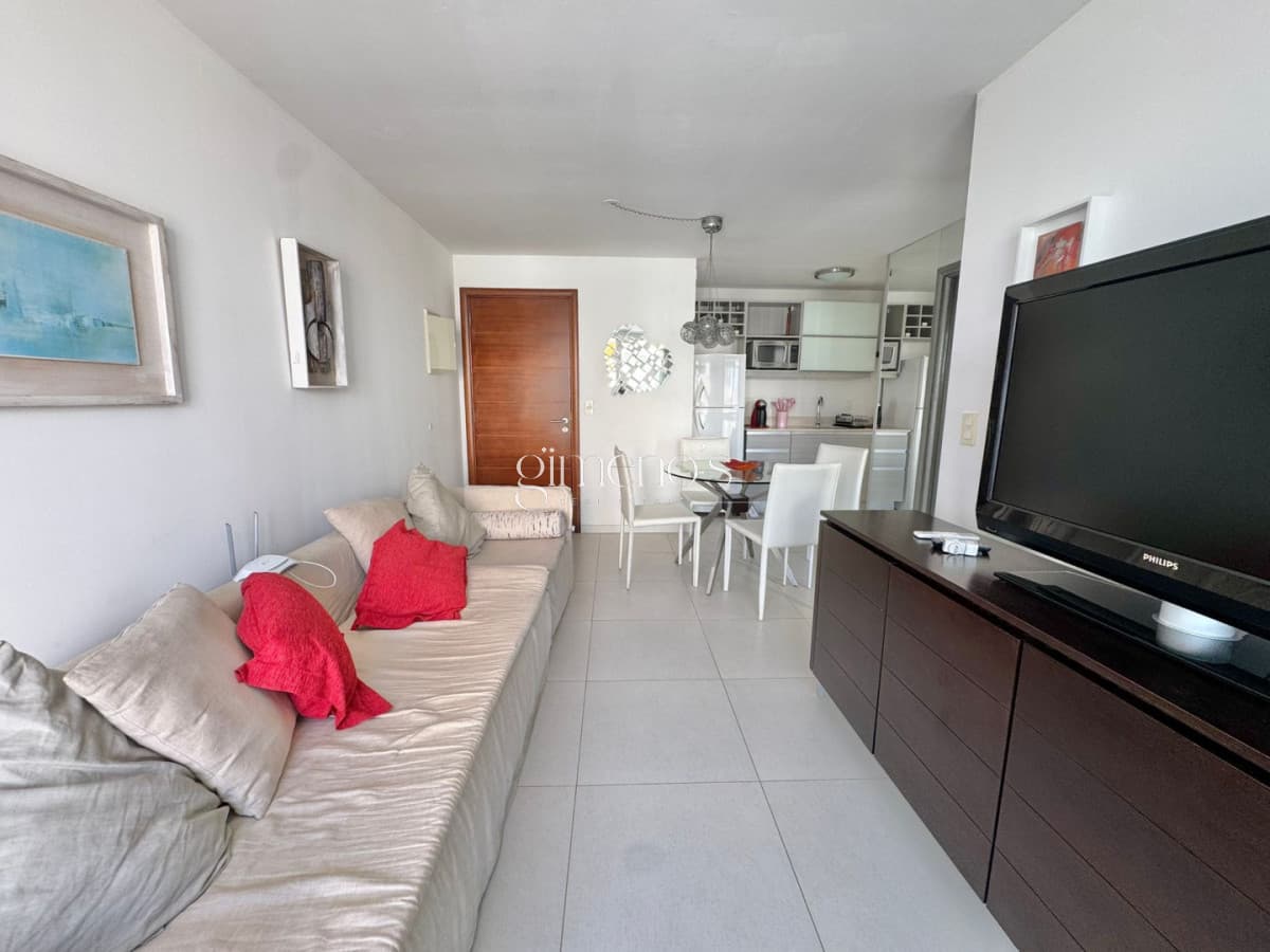 Apartamento de 1 Dormitorio en Venta - Península - Punta del Este