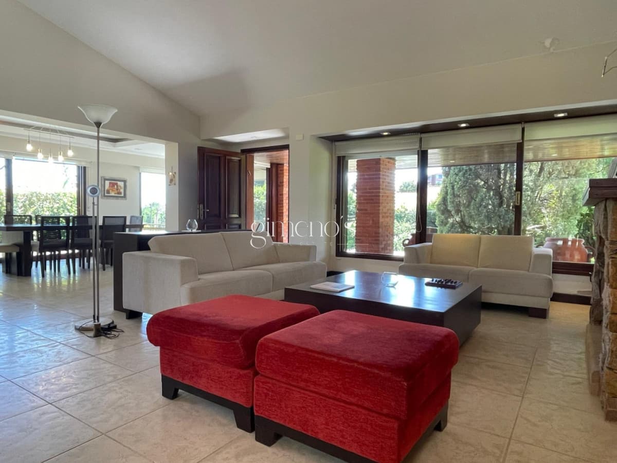 Venta de Casa Playa Mansa 4 Dormitorios-Punta del Este
