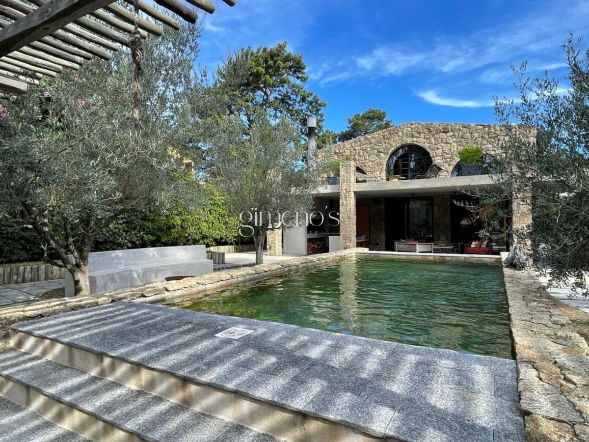 Casa en Punta del Este - Barrio Marly - Zona Colegios