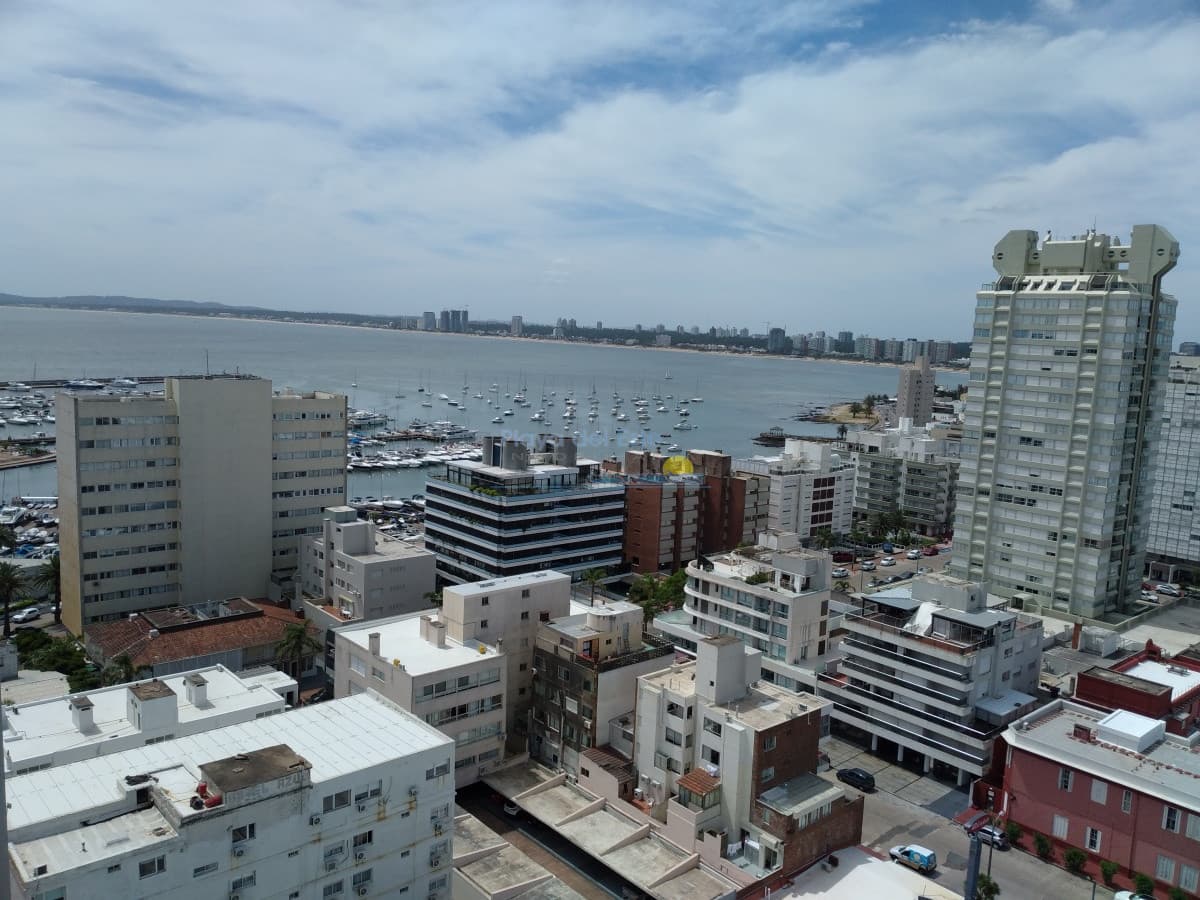 apartamento en zona de Peninsula  con hermosa vista a playa brava  - Inmobiliaria Playa del Este