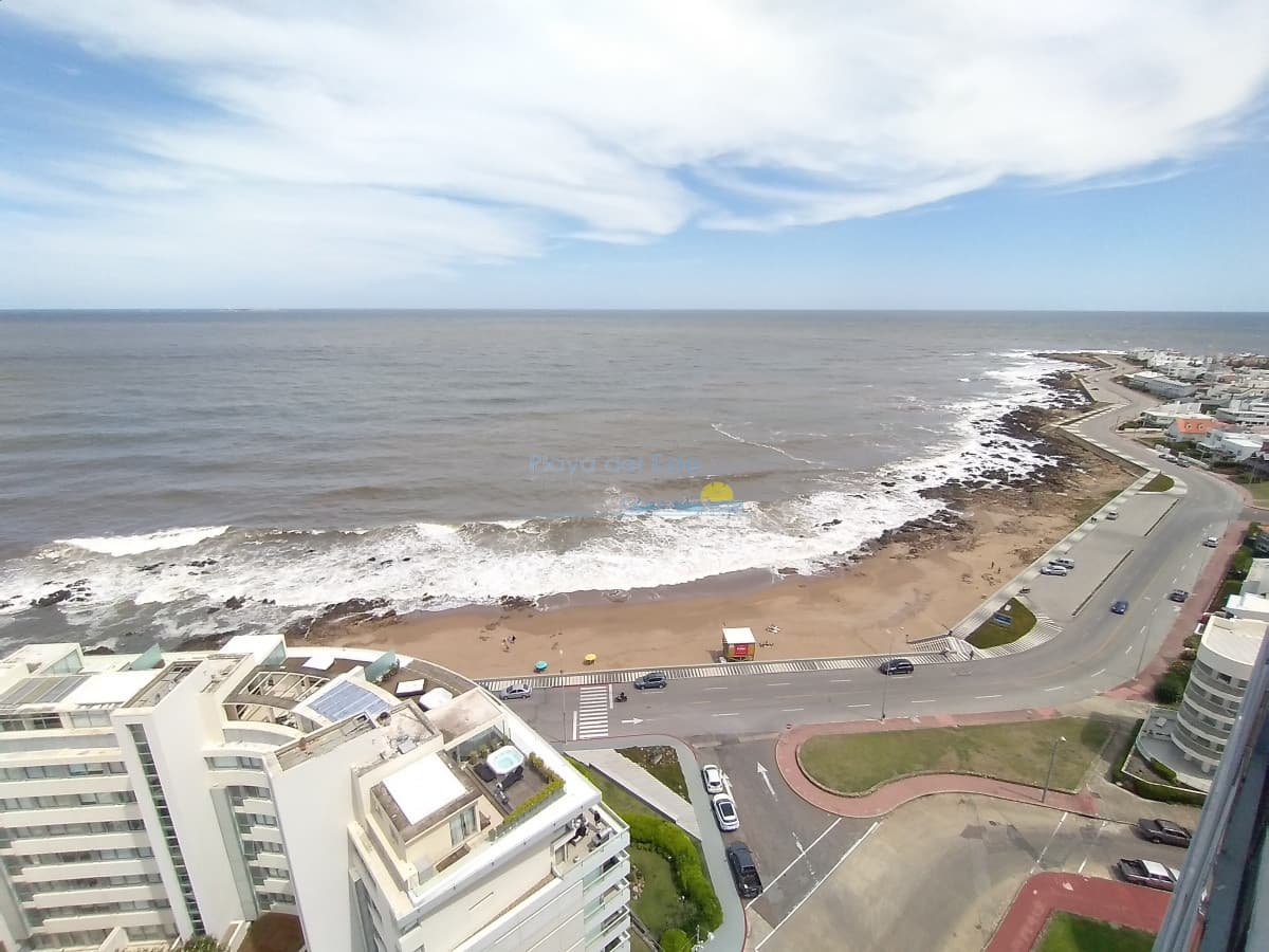 apartamento en zona de Peninsula  con hermosa vista a playa brava  - Inmobiliaria Playa del Este