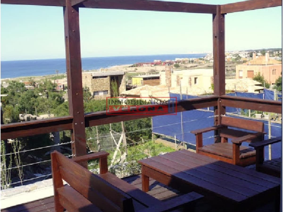 Casa en zona de manantiales  - Inmobiliaria Verona Punta