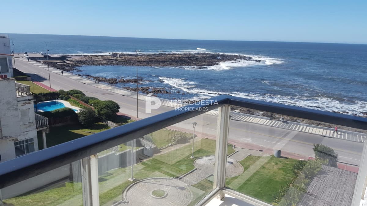 Apartamento en Alquiler de 2 dormitorios Península
