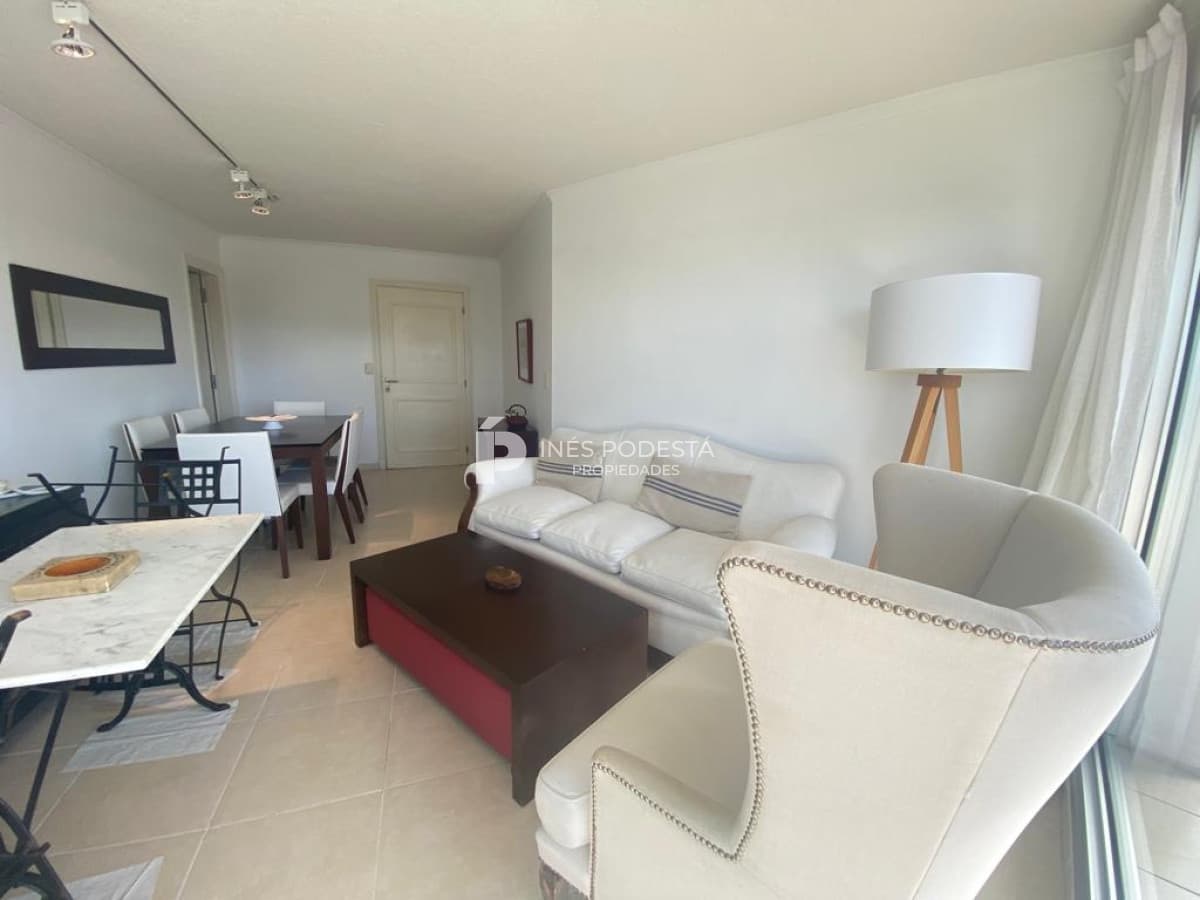 Apartamento ID.952 - Apartamento en Venta de 2 Dormitorios en Punta del Este