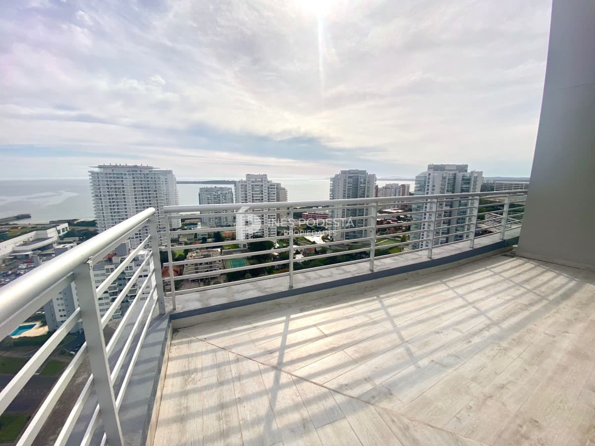 Apartamento ID.40242 - Apartamento Pent-house en Venta Punta del Este