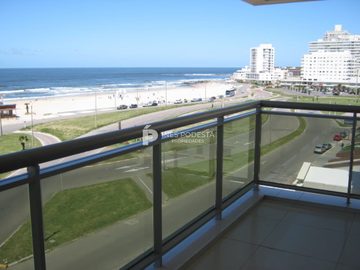 Apartamento ID.2764 - Venta 4 dormitorios en Brava