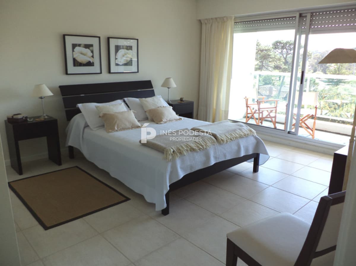 Apartamento en Alquiler, Mansa, Punta del Este, 2 Dormitorios.