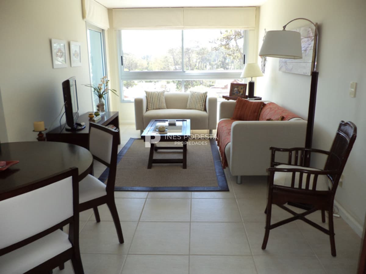 Apartamento en Alquiler, Mansa, Punta del Este, 2 Dormitorios.