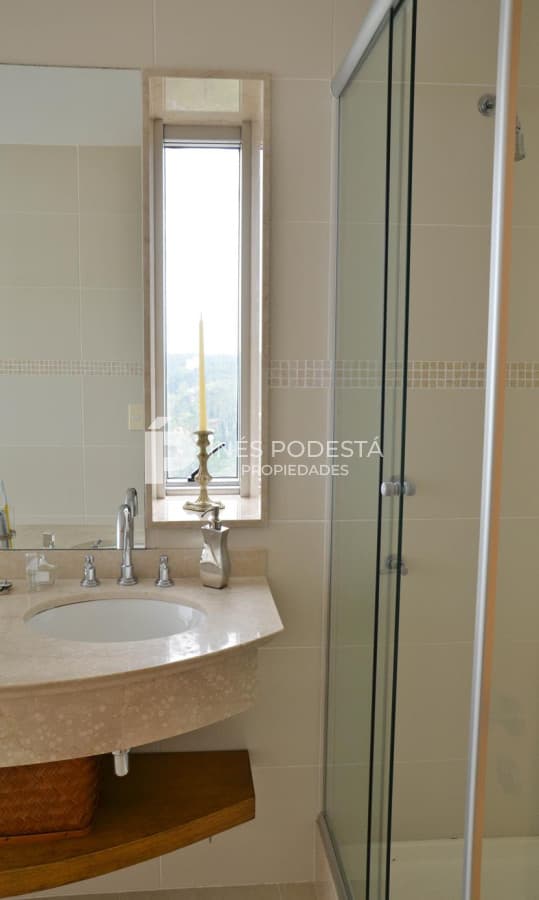 Apartamento en Alquiler, Mansa, Punta del Este, 3 Dormitorios.