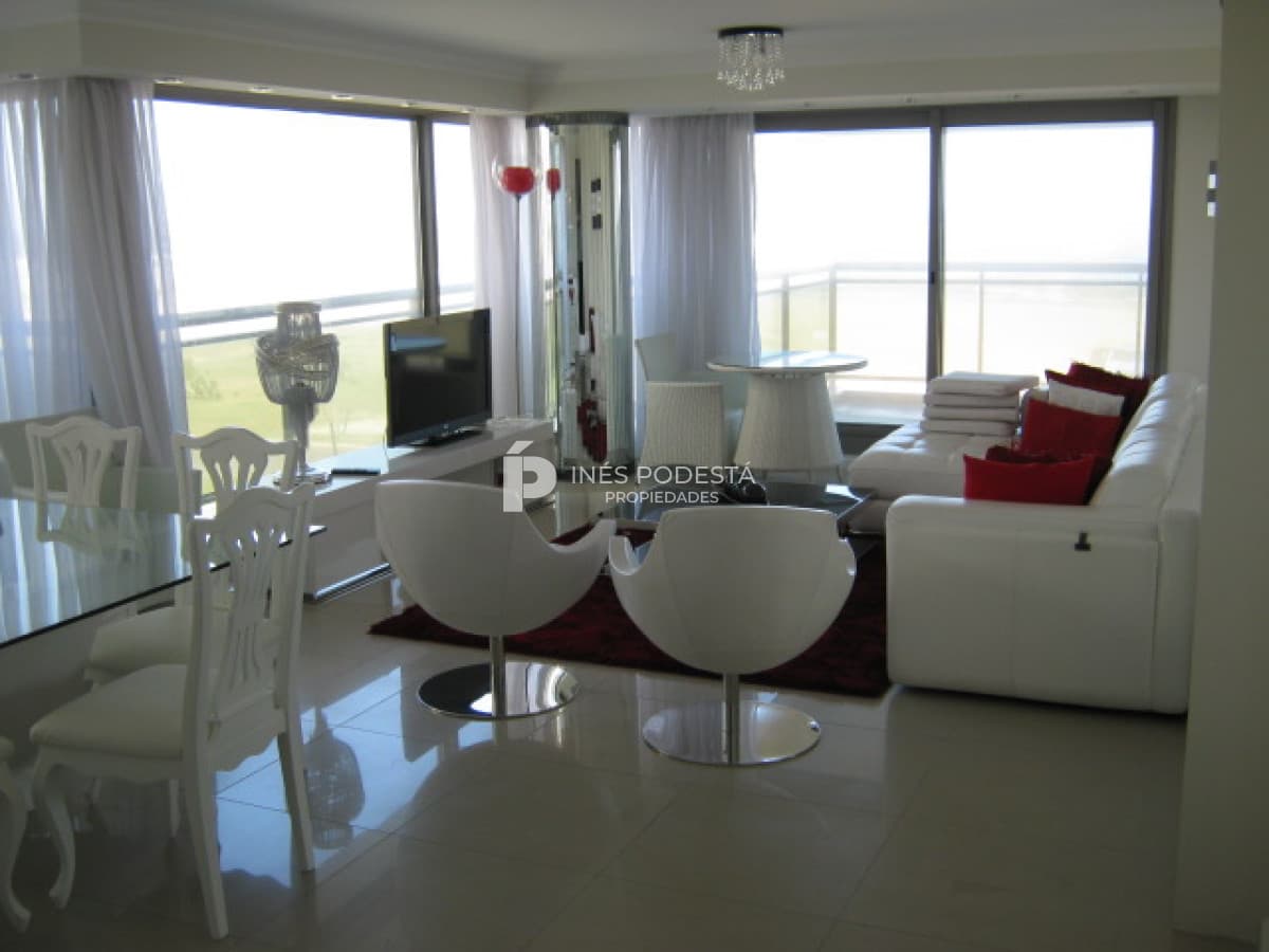 Apartamento en Alquiler, Brava, Punta del Este, 3 Dormitorios.