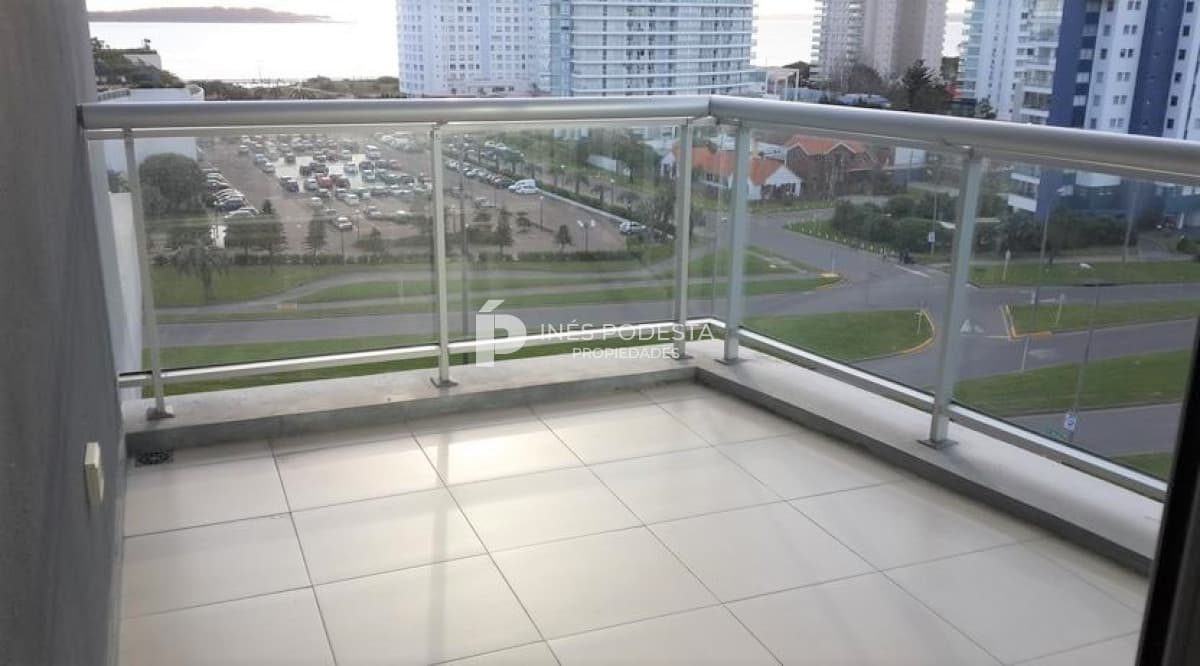 Apartamento en Alquiler, Mansa, Punta del Este, 3 Dormitorios.