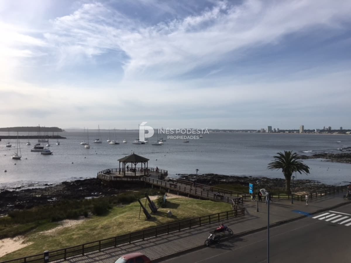 Península frente al mar de 3 dorm y dep