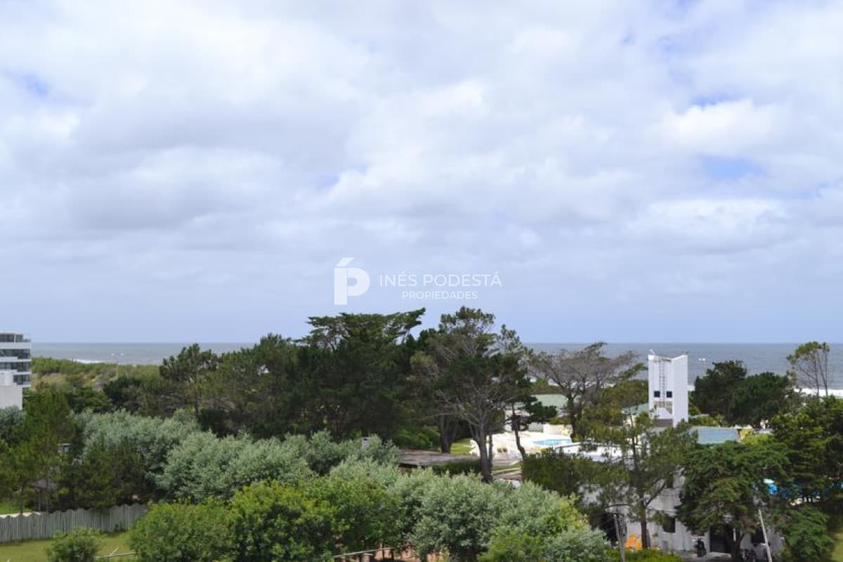 Apartamento en Alquiler, Brava, Punta del Este, 4 Dormitorios.