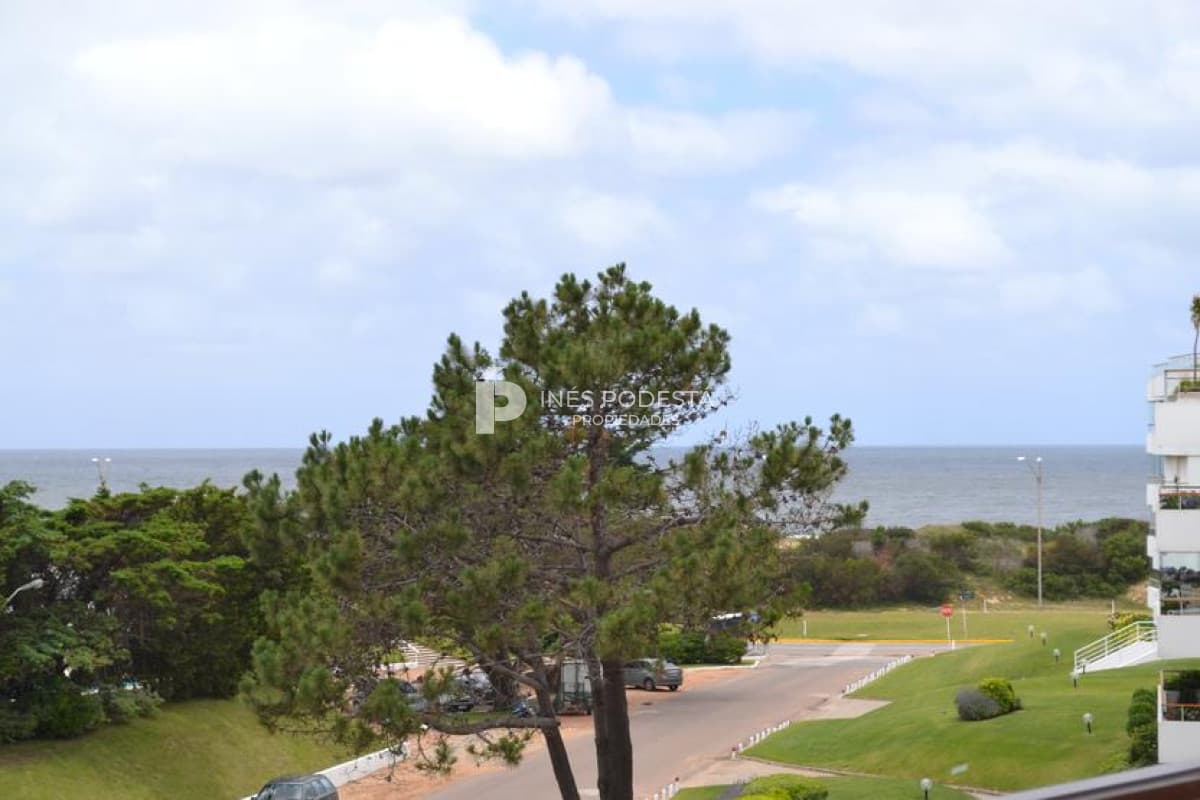 Apartamento en Alquiler, Brava, Punta del Este, 4 Dormitorios.