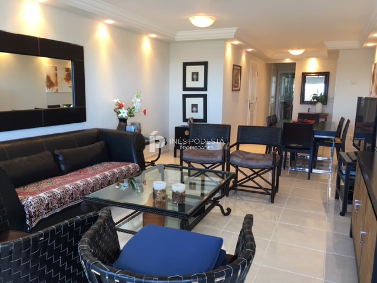 Apartamento en Alquiler, Mansa, Punta del Este, 2 Dormitorios.