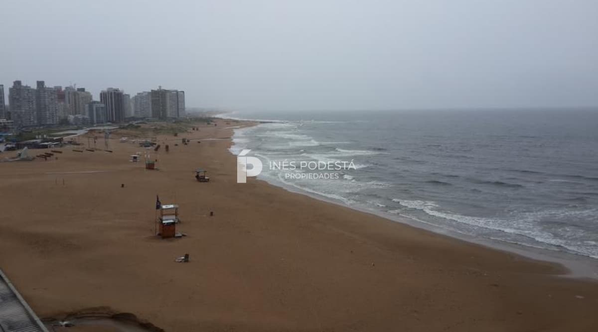 Apartamento ID.6403 - Venta apartamento 4 dormitorios frente al mar Brava