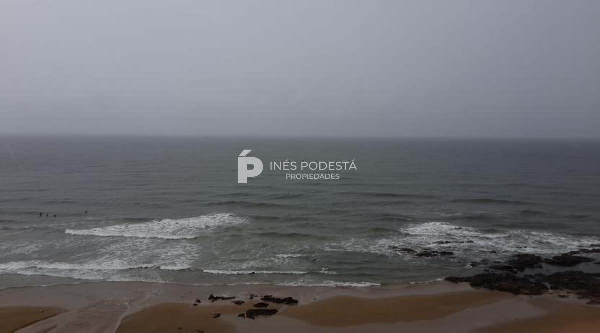 Apartamento ID.6403 - Venta apartamento 4 dormitorios frente al mar Brava