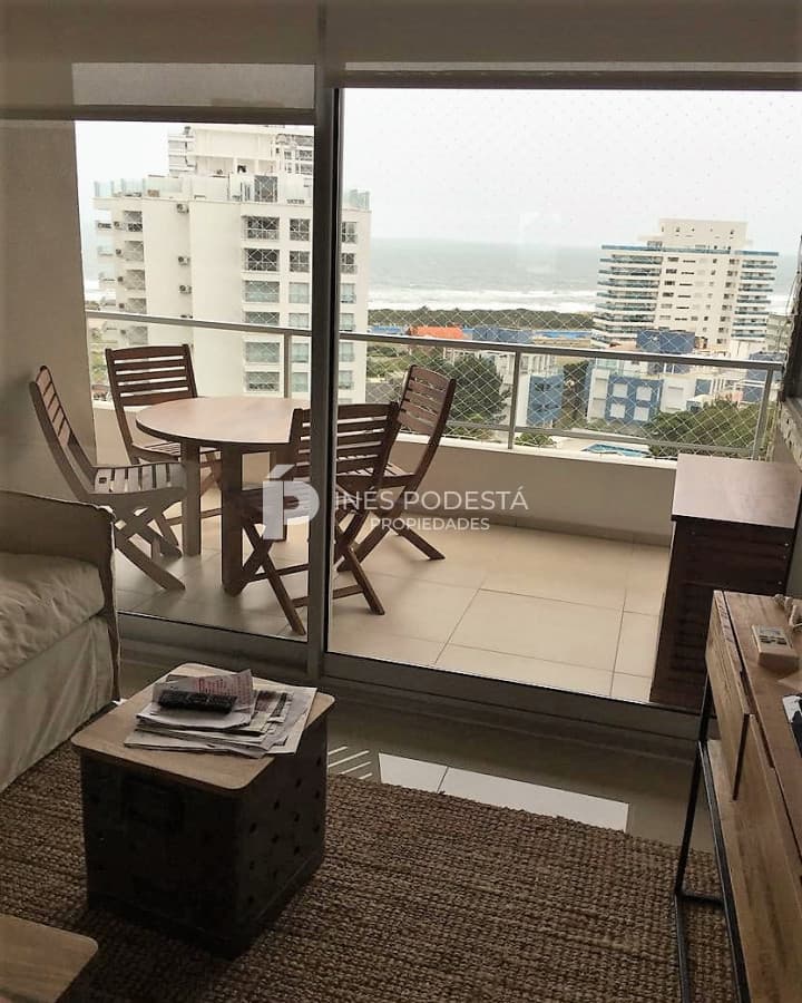 Apartamento ID.6921 - 2 Dormitorios y terraza con parrillero propio