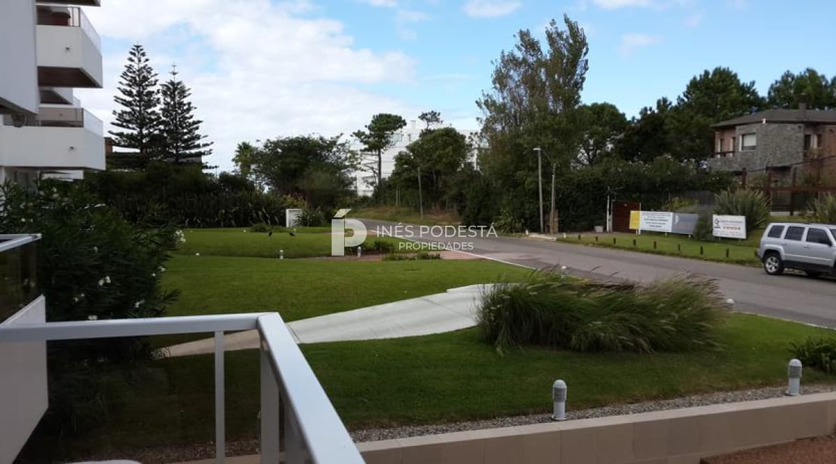 Apartamento en alquiler, Punta del Este, 2 Dormitorios y 2 baños