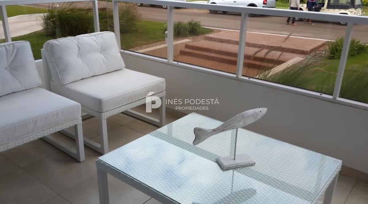 Apartamento en alquiler, Punta del Este, 2 Dormitorios y 2 baños