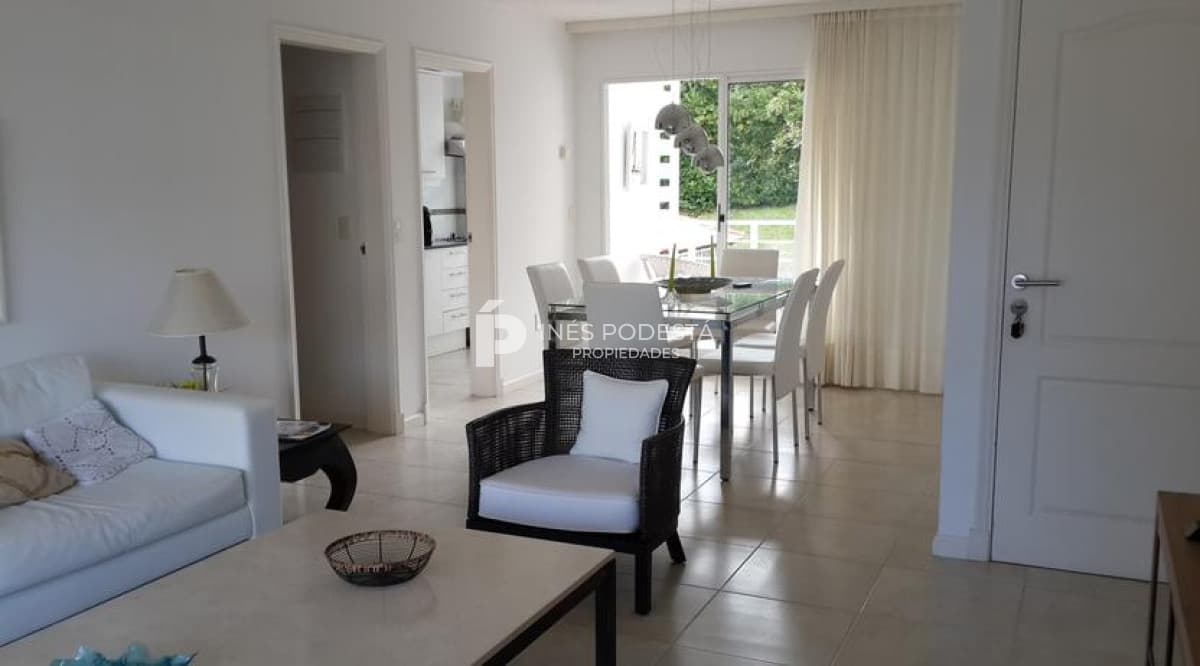 Apartamento en alquiler, Punta del Este, 2 Dormitorios y 2 baños
