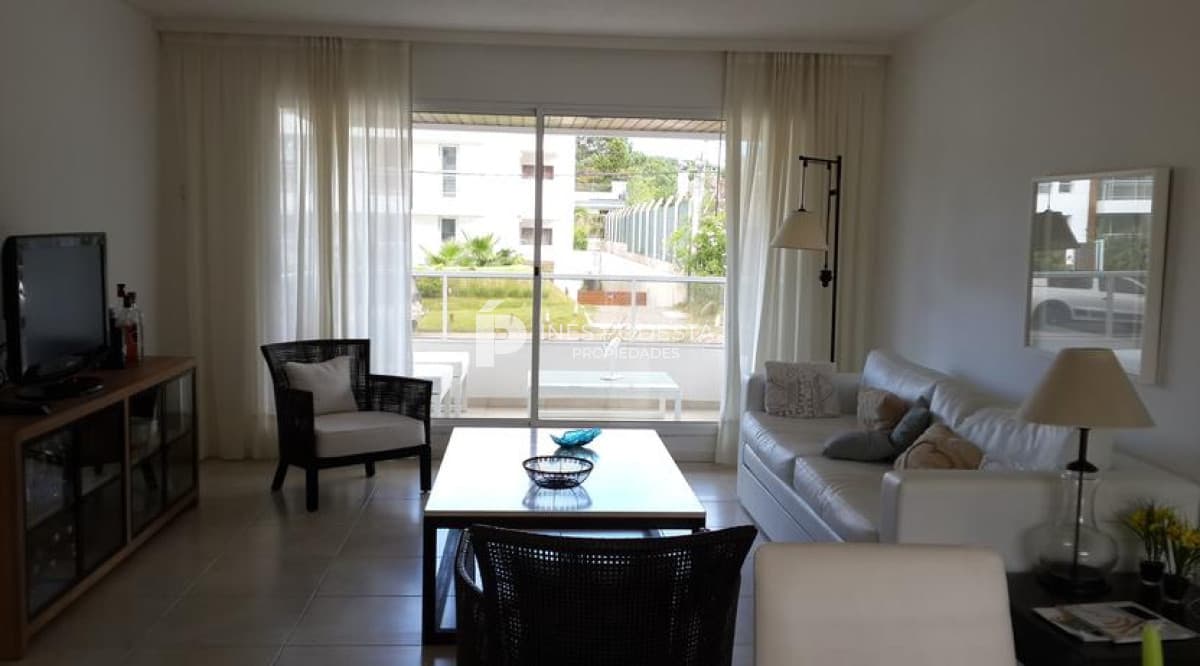 Apartamento en alquiler, Punta del Este, 2 Dormitorios y 2 baños