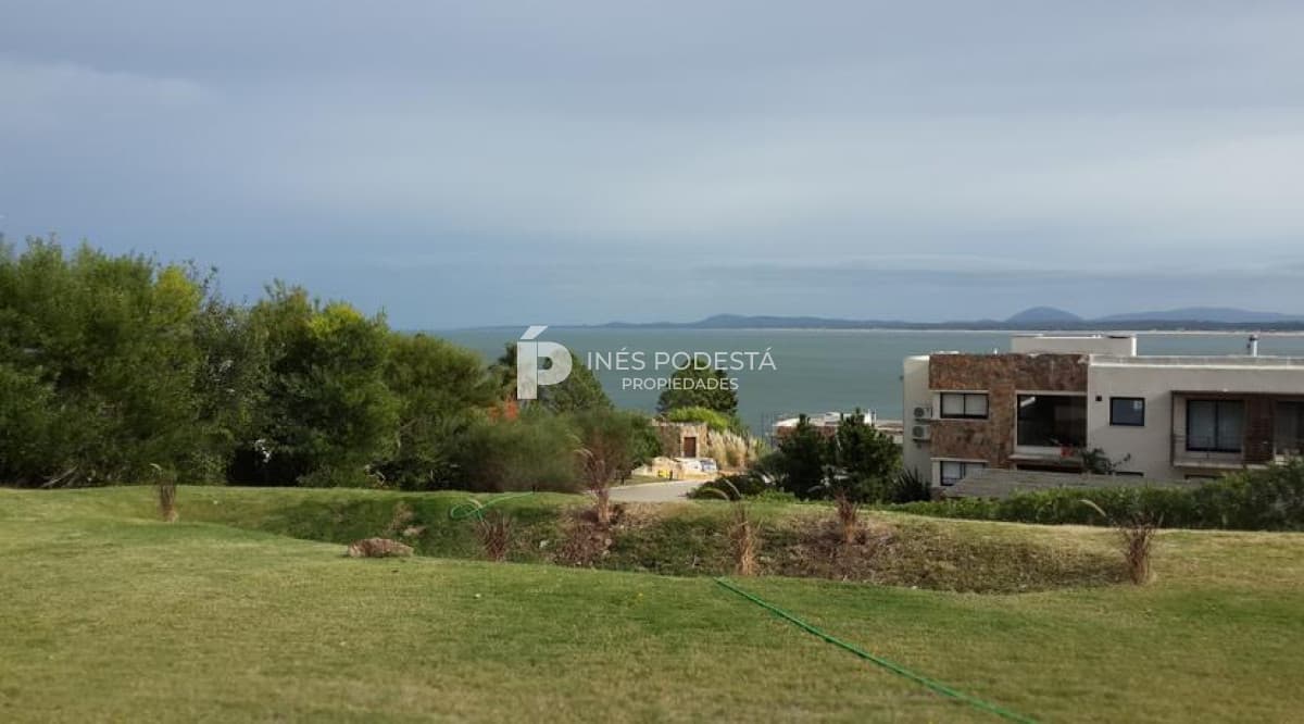 Excelente departamento en Punta Ballena
