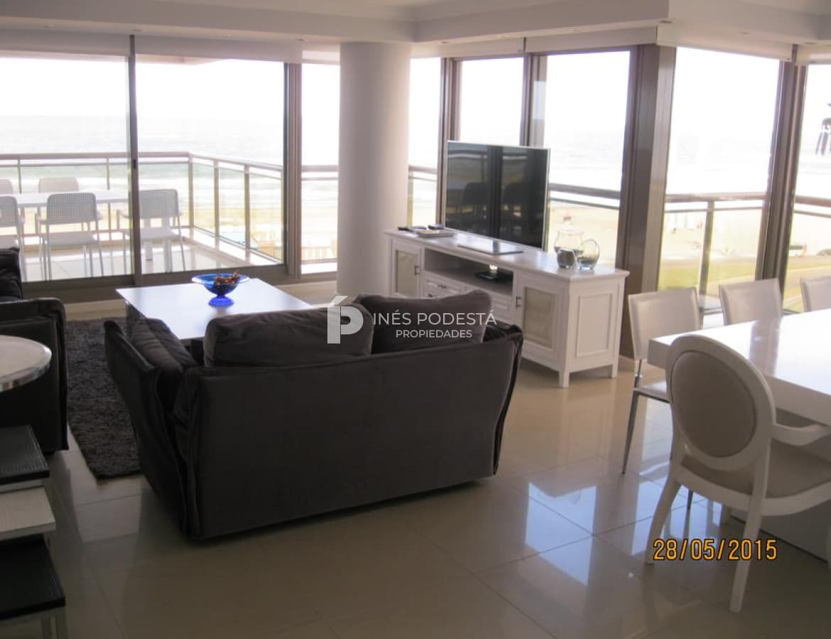 Apartamento ID.7095 - Apartamento en Venta y Aqluiler, Brava, Punta del Este, 3 Dormitorios.