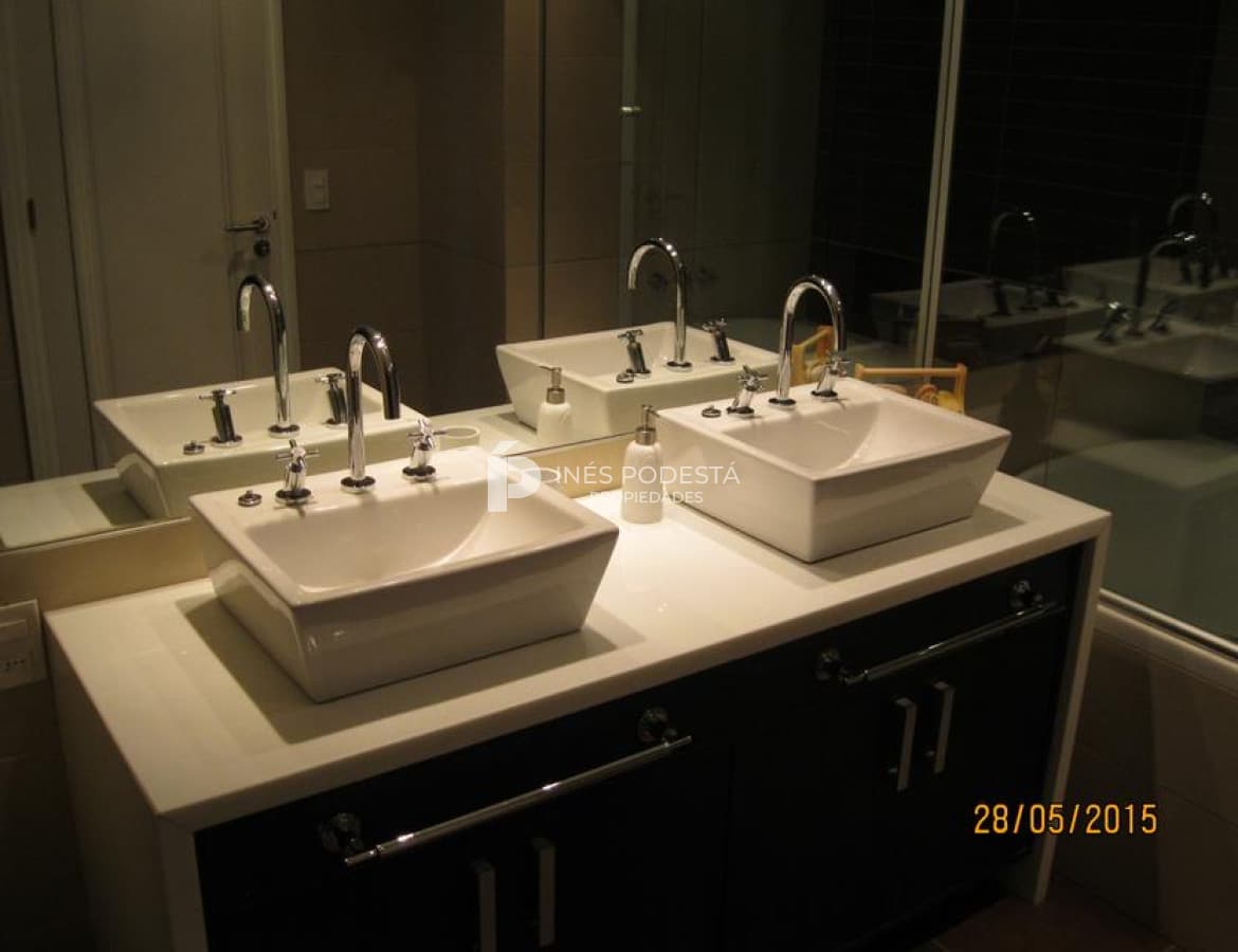 Apartamento ID.7095 - Apartamento en Venta y Aqluiler, Brava, Punta del Este, 3 Dormitorios.