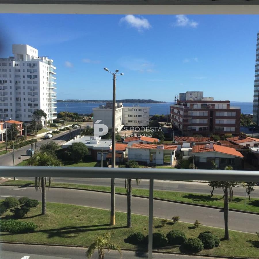 Departamento en alquiler de 2 dormitorios en Punta del Este