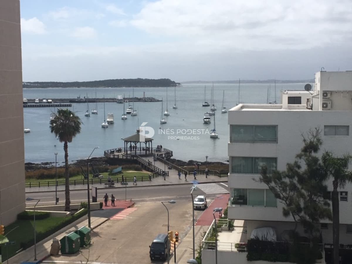 Apartamento en Alquiler, Peninsula, Punta del Este, 3 Dormitorios.