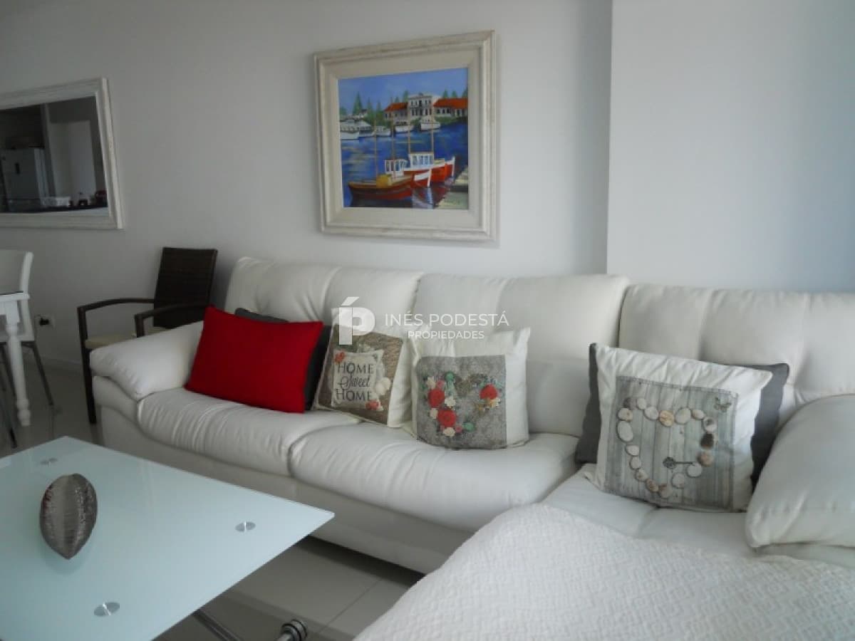 Venta y alquiler Departamento de 2 dormitorios