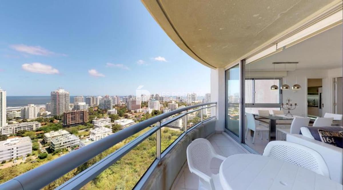 Apartamento en Alquiler de 2 Dormitorios, Brava