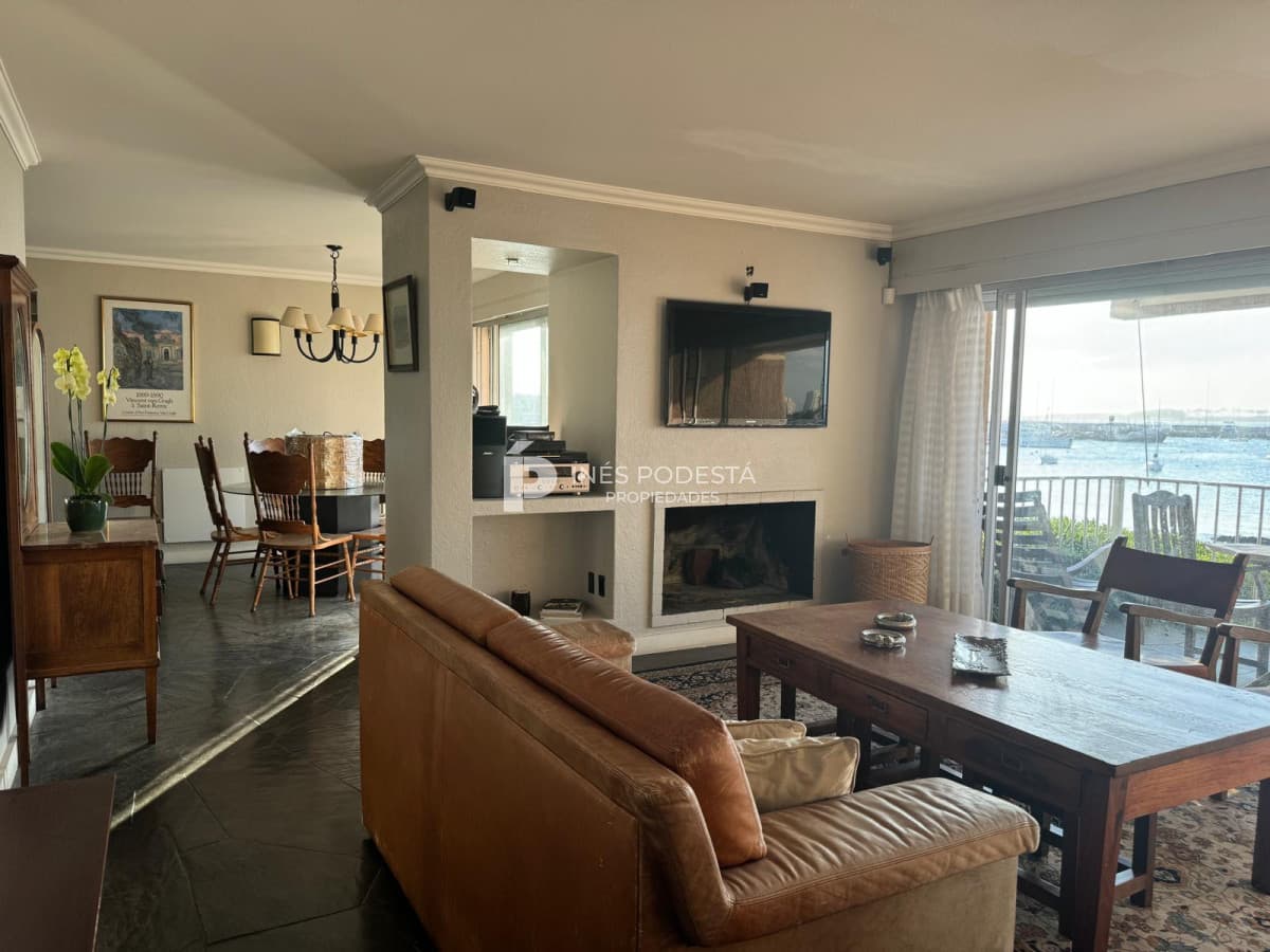 Apartamento en Alquiler, Peninsula, Punta del Este, 4 Dormitorios.