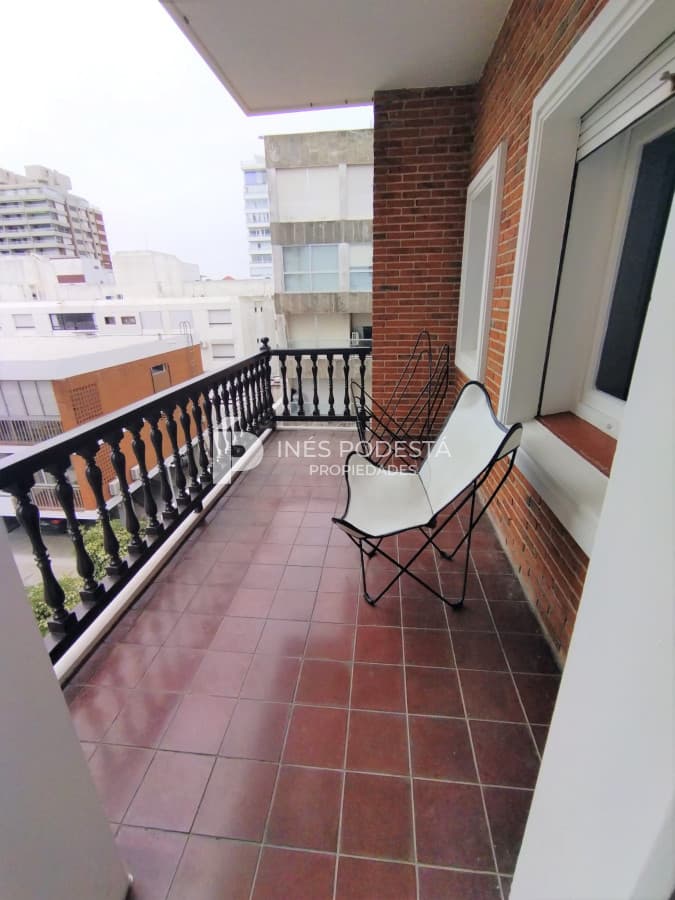 Apartamento en Alquiler, 2 Dormitorios.