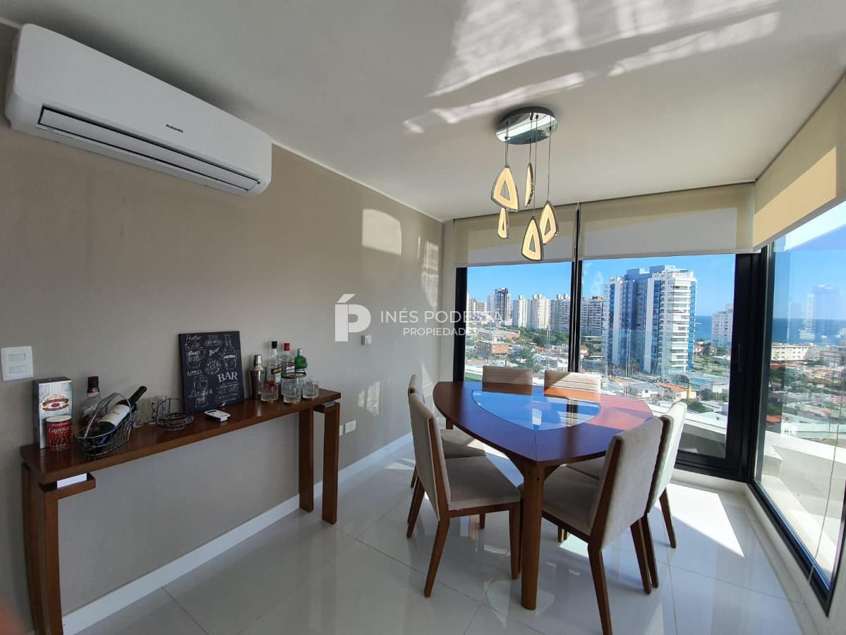 Apartamento ID.8226 - Apartamento en Venta, 3 Dormitorios