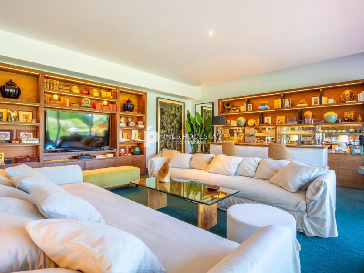 Apartamento ID.41906 - Venta 3 suites más dependencia de servicio
