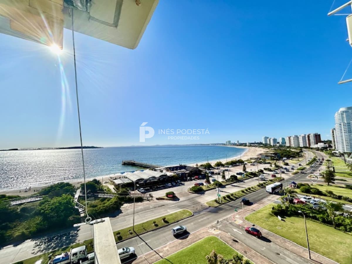 ALQUILER en mansa 3 dormitorios y 2 baños vista al mar